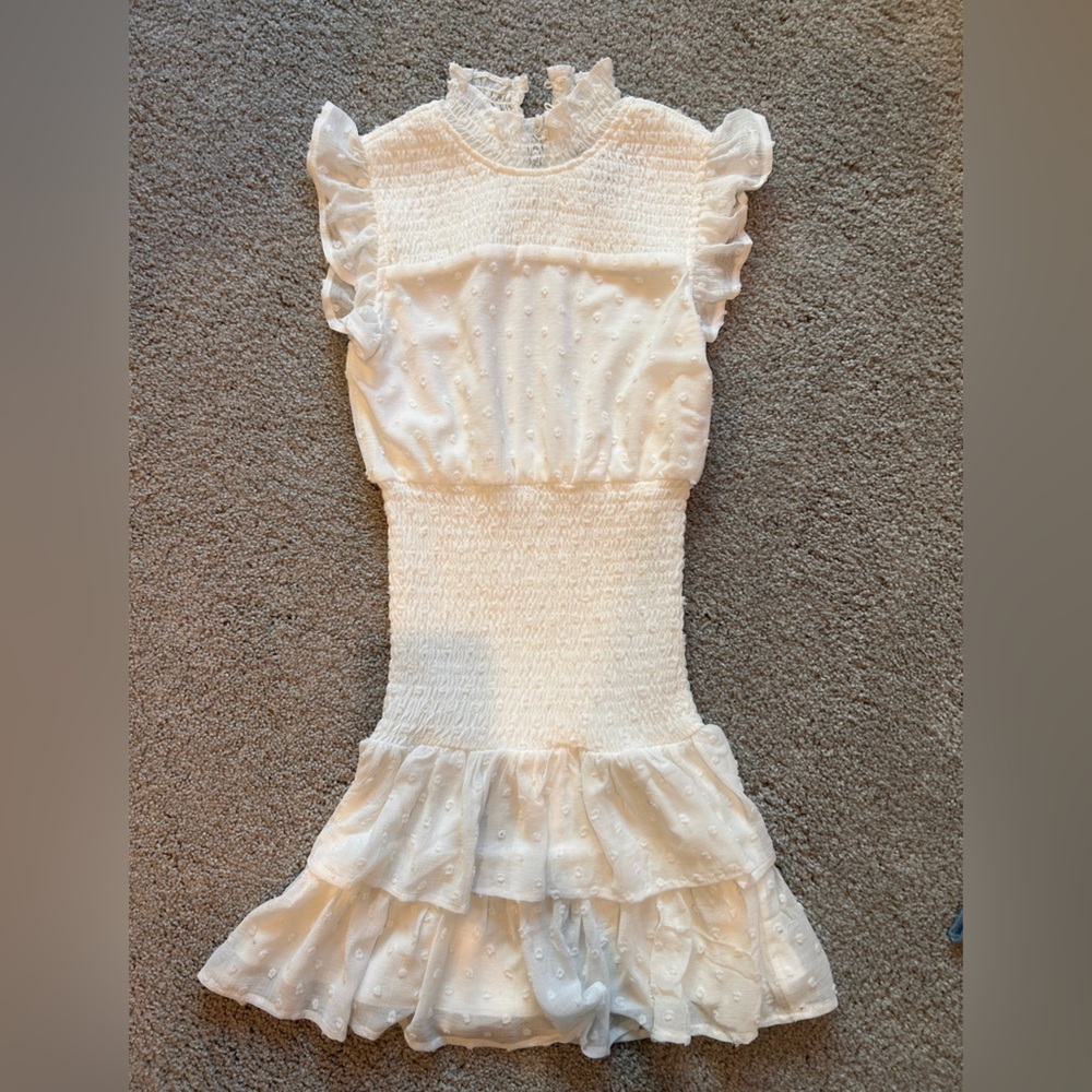 NWT Aqua white smocked dress size 7/8